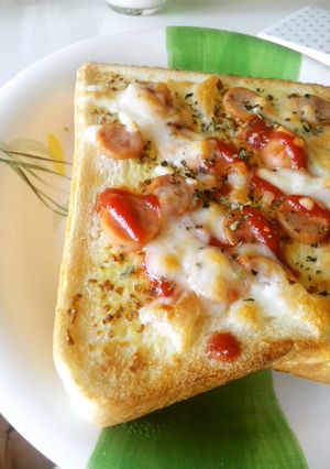 元気の出る朝ごはん！ピザパン♥-レシピのメイン写真