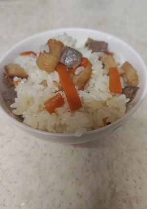 安くて簡単！こんにゃくとちくわの混ぜご飯-レシピのメイン写真
