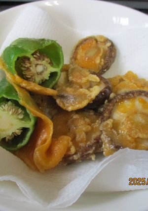 椎茸とピーマンの揚げ物😋-レシピのメイン写真