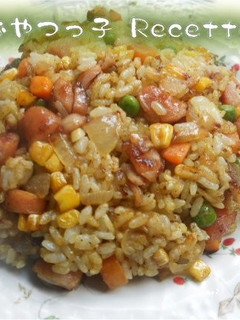 あらびきウインナーで超・超簡単カレー炒飯-レシピのメイン写真