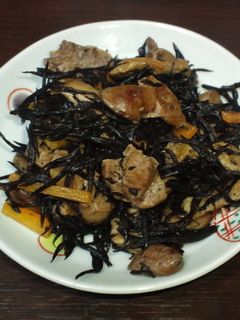 鶏肝ひじきの炒め煮-レシピのメイン写真