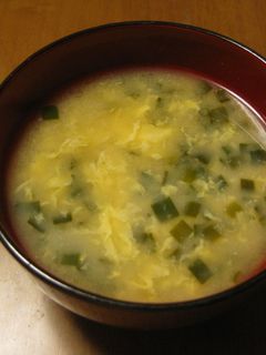ニラと卵の味噌汁-レシピのメイン写真