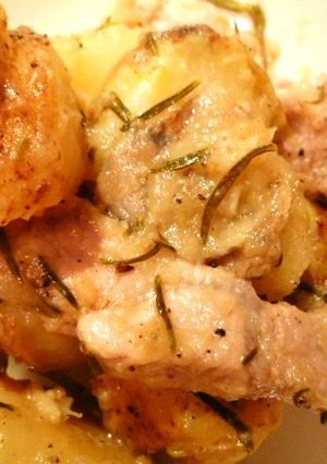 ジャガイモと豚ロースのローズマリー蒸し煮-レシピのメイン写真