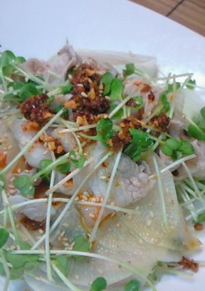 豚しゃぶサラダ+食べるラー油-レシピのメイン写真