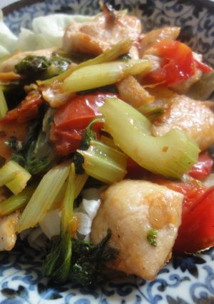 鶏セロリ豆腐トマトのナンプラー炒め-レシピのメイン写真