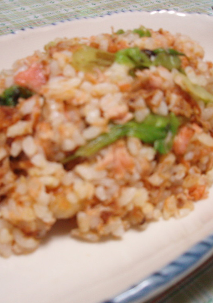 余った鮭で☆鮭炒飯-レシピのメイン写真