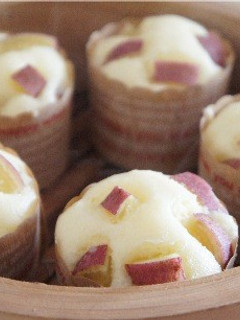 朝、昼、おやつにお芋の蒸しパンはいかが♪-レシピのメイン写真