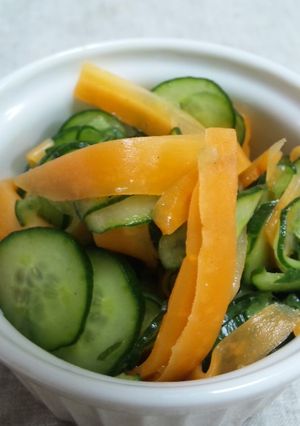 昆布茶でサッパリ簡単★野菜の浅漬け-レシピのメイン写真