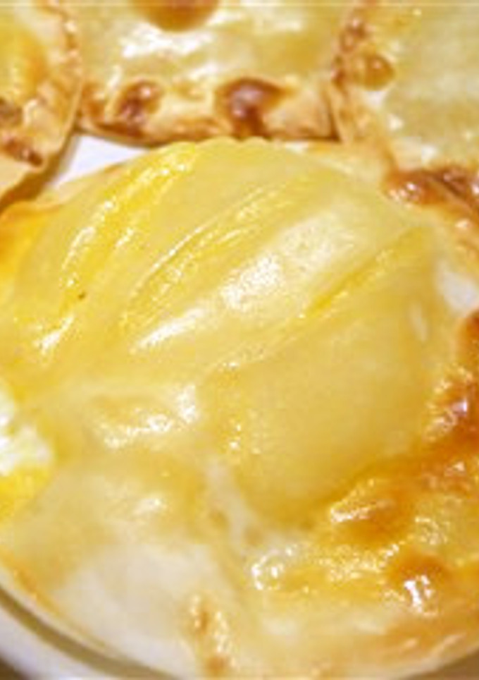 余った餃子の皮でカスタードパイ-レシピのメイン写真