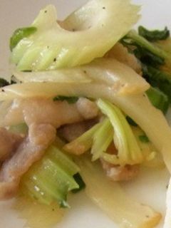 セロリと豚肉のオイスター炒め-レシピのメイン写真
