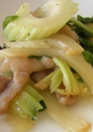 セロリと豚肉のオイスター炒め-レシピのメイン写真