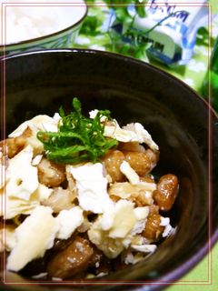 食感を楽しむ *クラッカー on 納豆*-レシピのメイン写真