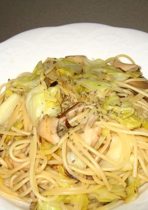 キャベツとマイタケのペペロン風パスタ-レシピのメイン写真