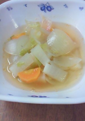 貝ダシダで食べる野菜スープ-レシピのメイン写真