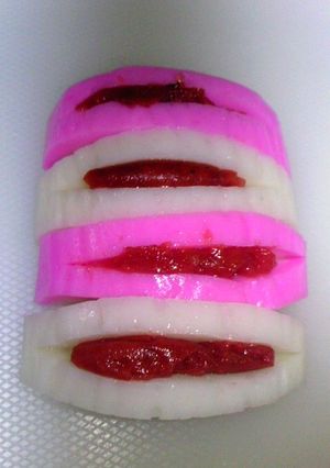 超簡単お弁当の隙間に梅かまぼこ-レシピのメイン写真