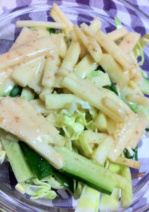 春キャベツで胡麻ダレりんごサラダ-レシピのメイン写真