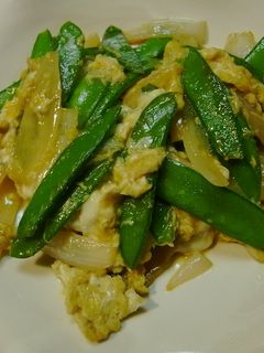 キヌサヤと新玉ねぎのバター醤油炒め-レシピのメイン写真