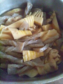 旬のタケノコと豚肉の甘辛煮-レシピのメイン写真