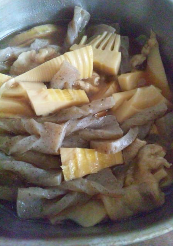 旬のタケノコと豚肉の甘辛煮-レシピのメイン写真