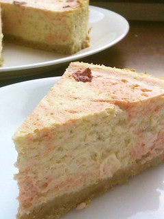 桜マーブルチーズケーキ(ベイクド)-レシピのメイン写真
