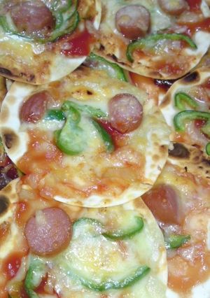 餃子の皮でピザ-レシピのメイン写真