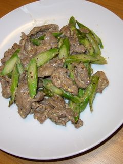 牛肉とアスパラの粒マスタードマヨ炒め-レシピのメイン写真