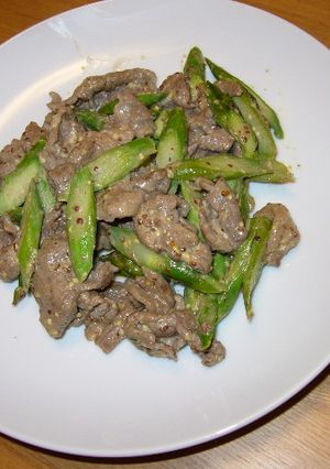 牛肉とアスパラの粒マスタードマヨ炒め-レシピのメイン写真