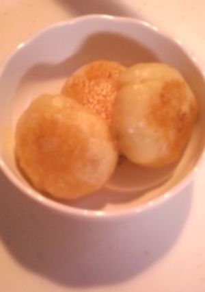 ﾁｰｽﾞ入り☆じゃが大福-レシピのメイン写真