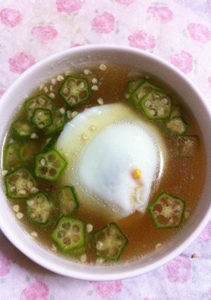 超簡単..カップで.ポーチドエッグスープ-レシピのメイン写真