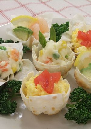 たこ焼きプレートで餃子の皮カップ♪-レシピのメイン写真