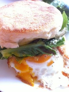 忙しい朝のしっかり朝食、エッグマフィン-レシピのメイン写真