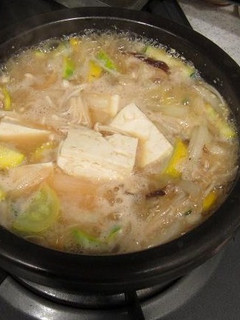 いつもの味噌汁が韓国風チゲに変身します☆-レシピのメイン写真