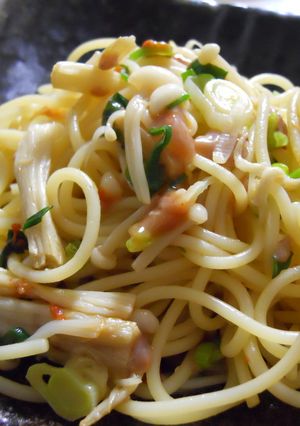 アンチョビがないときでも！塩辛パスタ-レシピのメイン写真