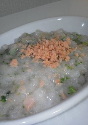 離乳食*鮭とﾌﾞﾛｯｺﾘｰのﾘｿﾞｯﾄ-レシピのメイン写真