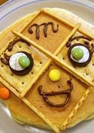 メロンパンナ☆ホットケーキデコ-レシピのメイン写真
