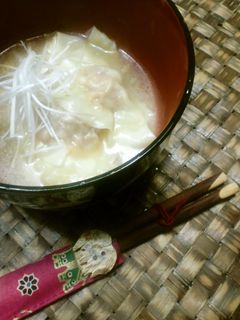 豚キムチのワンタンスープ-レシピのメイン写真