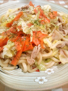 春キャベツを使った簡単焼きうどん*。-レシピのメイン写真