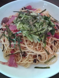 簡単!梅とベーコンと塩昆布のパスタ-レシピのメイン写真