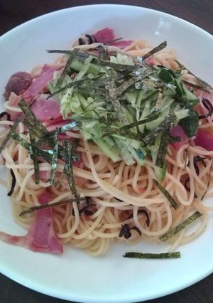 簡単！梅とベーコンと塩昆布のパスタ-レシピのメイン写真