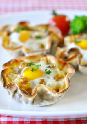 残りカレーと餃子の皮でカップPizza♪-レシピのメイン写真