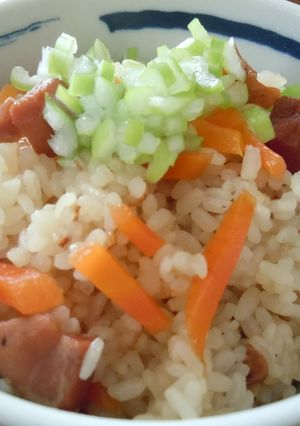 簡単＊焼き鳥缶と人参の炊き込みご飯-レシピのメイン写真