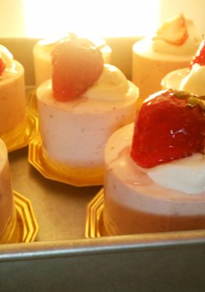 おひとり様苺のムースケーキ-レシピのメイン写真