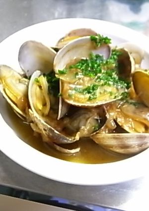 思いっきりスペイン風なアサリの酒蒸し-レシピのメイン写真