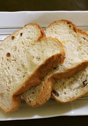 くるみレーズン入り★メープル食パン-レシピのメイン写真