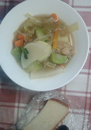 ６種の野菜と鶏肉のコンソメスープ-レシピのメイン写真