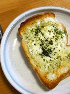 クリームチーズと抹茶のトースト-レシピのメイン写真