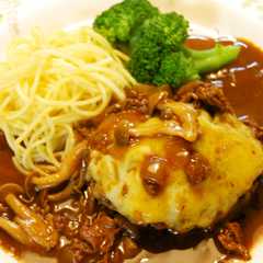 รูปของ 洋食屋さん風✿ハンバーグ