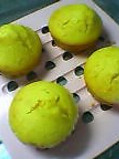 ホットケーキミックスで簡単! ♪オレンジヨーグルトカップケーキ♪-レシピのメイン写真
