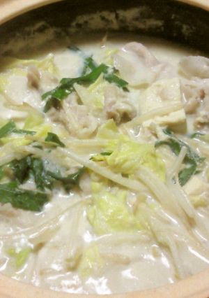 キャベツもやしにらの豚しゃぶ豆乳鍋-レシピのメイン写真