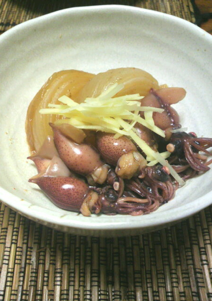 ほたるいかと新玉葱の煮物-レシピのメイン写真